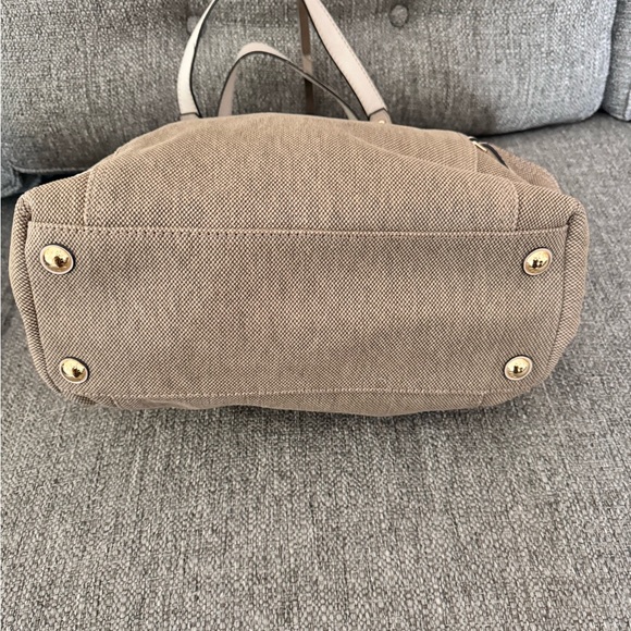 EUC Michael Kors Taupe Gansevoort
Shoulder Bag - Picture 3 of 12